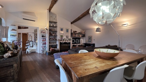 Foto Attico a Sarzana Centro di 135 m² con 4 locali in vendita