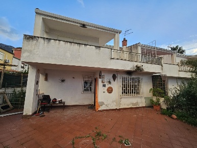 Foto Villa unifamiliare a Altofonte Piano Maglio Blandino di 130 m²