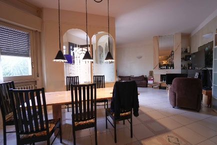 Foto Appartamento in Piazza Fratelli Rosselli, Santarcangelo di Romagna