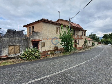 Foto Villa a schiera in Via Scopelliti 23, Marcellinara di 330 m²