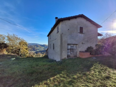 Foto Magazzino in Via Castelnuovo 16, San Leo di 85 m² con 3 locali