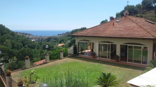 Foto Villa unifamiliare in via ferrari, Celle Ligure Celle Ligure Pecorile