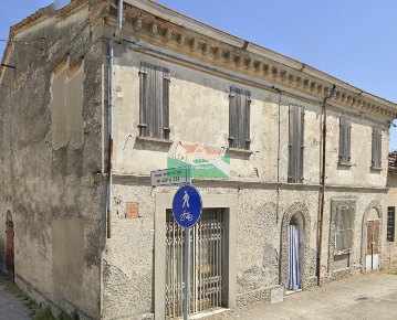 Foto Rustico in VIA GOITO, Ravenna San Zaccaria di 300 m² con 12 locali