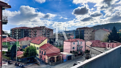 Foto Appartamento in Via Giobatta Brandini 13, Quiliano Centro di 85 m²