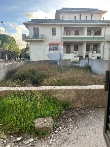 Foto Casa indipendente in via Ugo foscolo, Poggioreale di 117 m² in vendita
