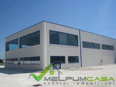 Foto Capannone industriale in Via Buozzi VIGNATE, Vignate di 320 m²