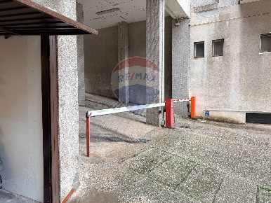 Foto Box in VIA CAPRIN, Trieste San Giacomo di 12 m² con 1 locali