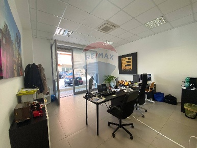 Foto Ufficio in Via Luigi Ferrannini, Bari Carbonara di Bari di 65 m²