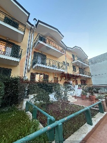 Foto Villa a schiera in corso campano, Giugliano in Campania di 260 m²