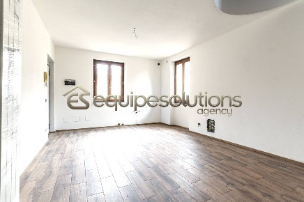 Foto Appartamento in Via Papa Giovanni XXIII, Leffe Centro di 80 m²