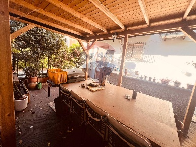 Foto Casa indipendente a Bibbona Centro di 120 m² con 4 locali in vendita