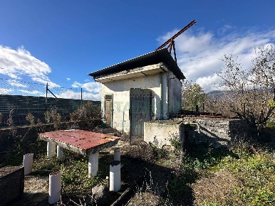 Foto Terreno agricolo in via vicinale ottanta moggia, Terzigno di 3648 m²
