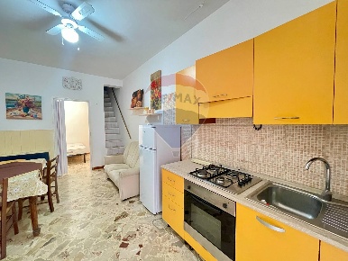 Foto Casa indipendente in Via Genova, Trappeto Centro di 64 m² con 4 locali