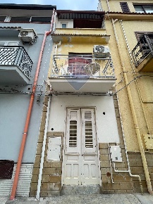 Foto Casa indipendente in Via Genova, Trappeto Centro di 64 m² con 4 locali