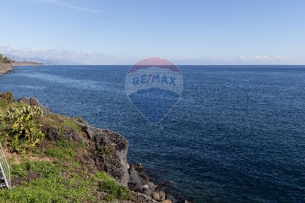 Foto Appartamento in via altarellazzo, Acireale di 115 m² con 5 locali