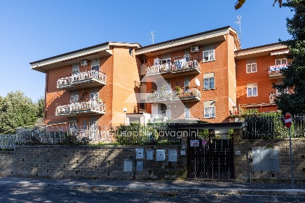 Foto Appartamento in viale Alcide De Gasperi 16, Ariccia Centro di 128 m²