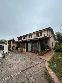 Foto Villa unifamiliare in via Tuscolana, Artena Macere di 150 m²