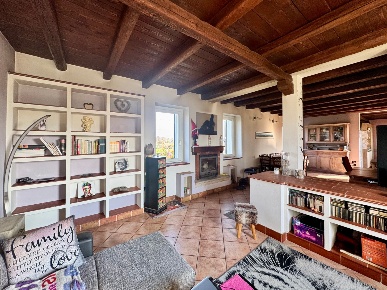 Foto Villa unifamiliare in via Montello, Treppo Grande Centro di 238 m²