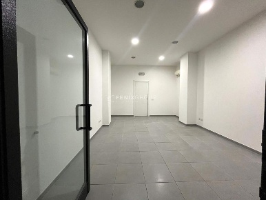 Foto Locale commerciale in Via Romagna 5, San Benedetto del Tronto di 30 m²