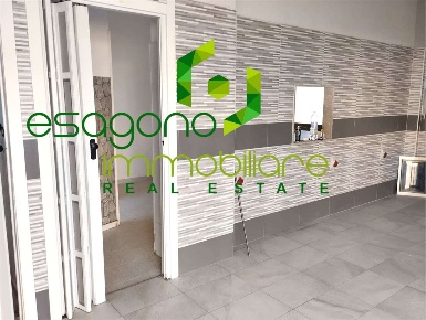 Foto Negozio a Siracusa di 60 m² con 2 locali in vendita