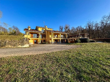 Foto Villa unifamiliare in via lazzaretto, Golasecca di 559 m² in vendita