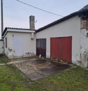 Foto Appartamento a Zeme Centro di 90 m² con 4 locali in vendita