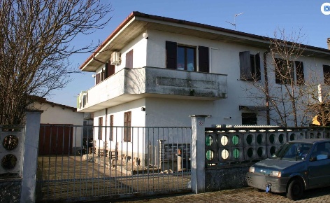 Foto Appartamento a Vigevano Buccella di 87 m² con 4 locali in vendita