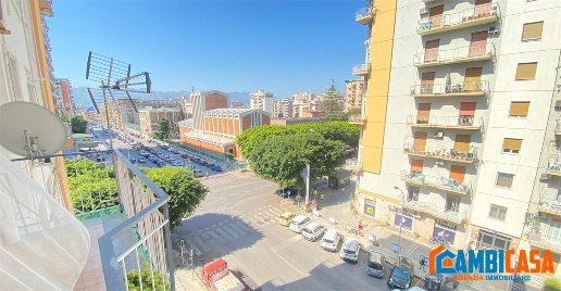 Foto Appartamento a Palermo Montepellegrino di 145 m² con 4 locali