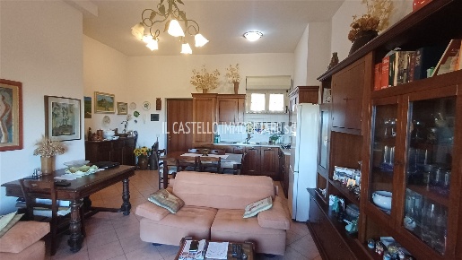 Foto Appartamento in Piazza S. Alberto 11, Sarteano di 126 m² con 45 locali