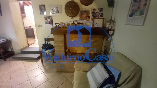 Foto Rustico a Cavriglia Castelnuovo Dei Sabbioni di 320 m² con 9 locali