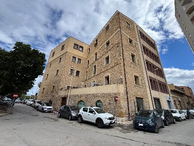 Foto Appartamento a Termini Imerese Centro di 100 m² con 4 locali