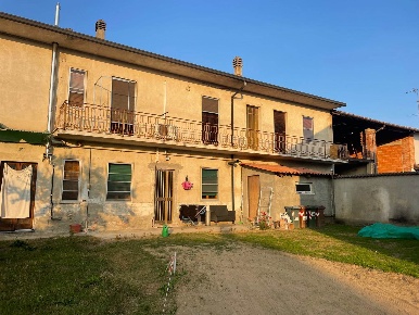 Foto Casa indipendente a Ottobiano Centro di 170 m² con 4 locali in vendita