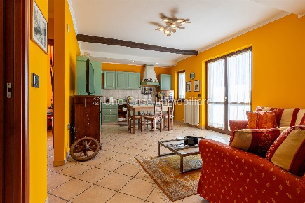 Foto Appartamento in Via Bollengo  21, Palazzo Canavese di 72 m² in vendita