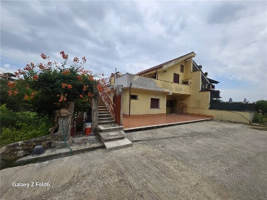 Foto Appartamento in -, Castelnuovo di Porto Centro di 75 m² con 3 locali