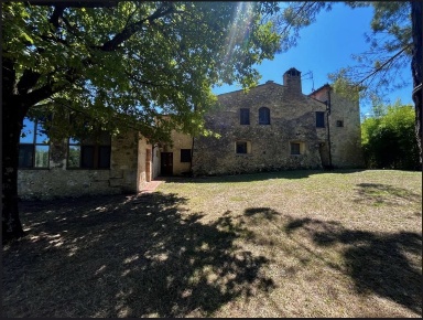 Foto Rustico a Colle di Val d'Elsa di 380 m² in vendita