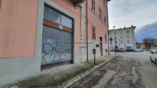 Foto Box in VIA TORQUATO TASSO, Ascoli Piceno di 57 m² in vendita
