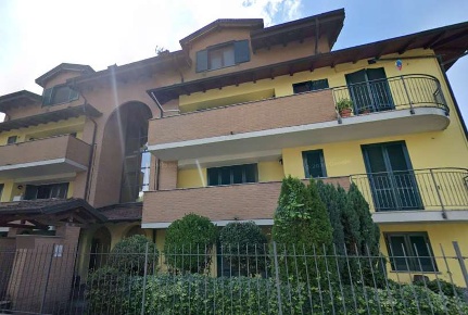 Foto Appartamento in Via Caduti di Nassiriya, Carpiano di 160 m² all'asta