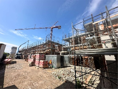 Foto Appartamento a Castel d'Azzano di 146 m² con 4 locali in vendita