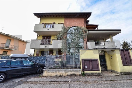Foto Appartamento in via Enrico De Nicola 19, Seregno Sant'Ambrogio