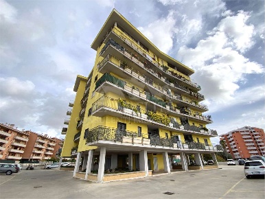 Foto Appartamento in VIA DELLE ARTI 9, Pomezia Santa Palomba di 76 m²