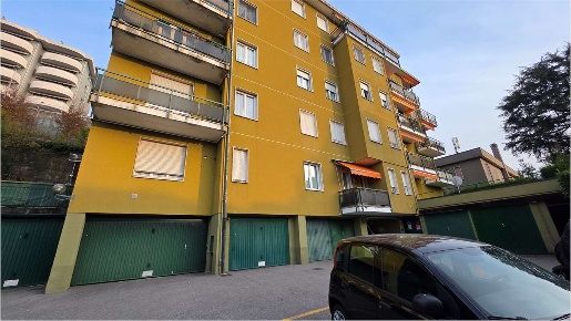 Foto Appartamento in Via San Giacomo  10, Como Sagnino di 95 m² in vendita