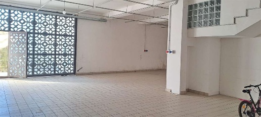 Foto Magazzino in via degli abruzzi 162, Castel di Sangro Centro di 150 m²