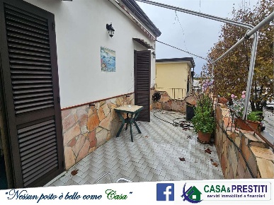 Foto Appartamento a Castel Volturno di 80 m² con 3 locali in vendita