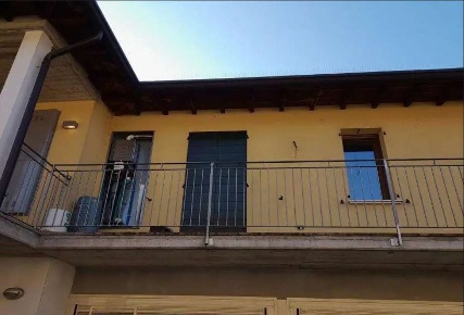 Foto Appartamento in Via Caselle, Quinzano d'Oglio Centro di 75 m² all'asta