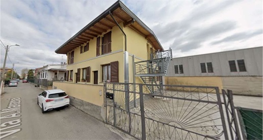 Foto Appartamento in Frazione Bareggia Via Manzoni 8, Macherio di 163 m²