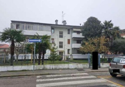 Foto Appartamento in Via Gramsci  38, Piove di Sacco di 88 m² con 6 locali