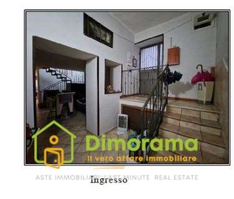 Foto Appartamento in Via Poerio 80058 Torre Annunziata NA Italia, di 68 m²