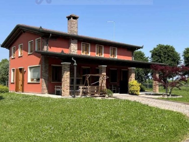 Foto Case indipendenti in Via RONCHI  6/a, Villafranca Padovana di 189 m²