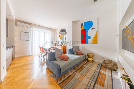 Foto Appartamento in Via Tolentino 17, Milano Cenisio di 90 m² con 3 locali