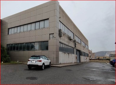 Foto Capannone industriale in zona ASI - Boscofangone, Nola di 1350 m²